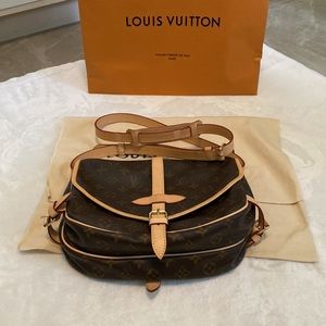 Louis Vuitton Maumur 30 crossbody bag